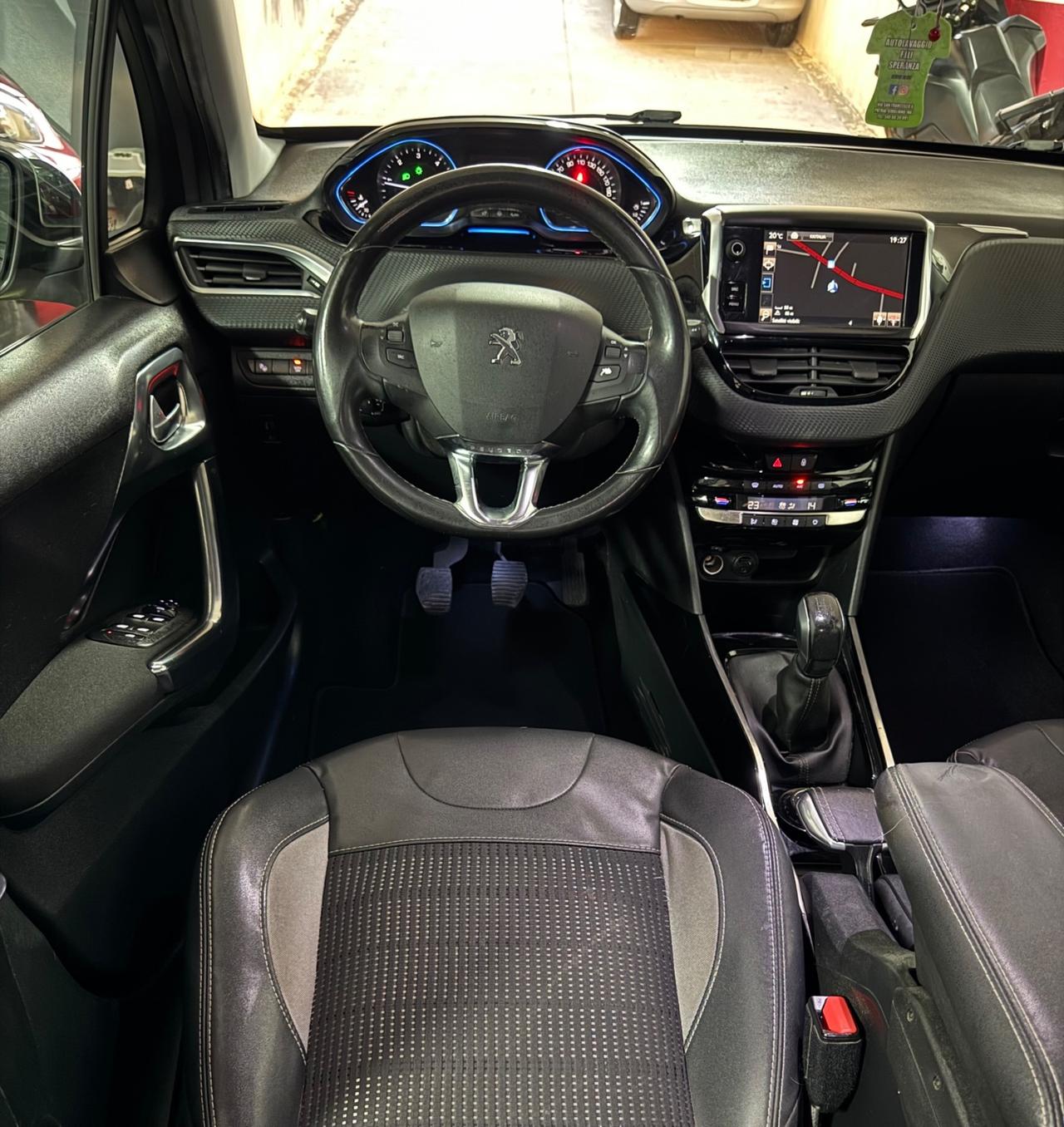 Peugeot 2008 1.6 e-HDi 92 CV Allestimento Allure top di gamma