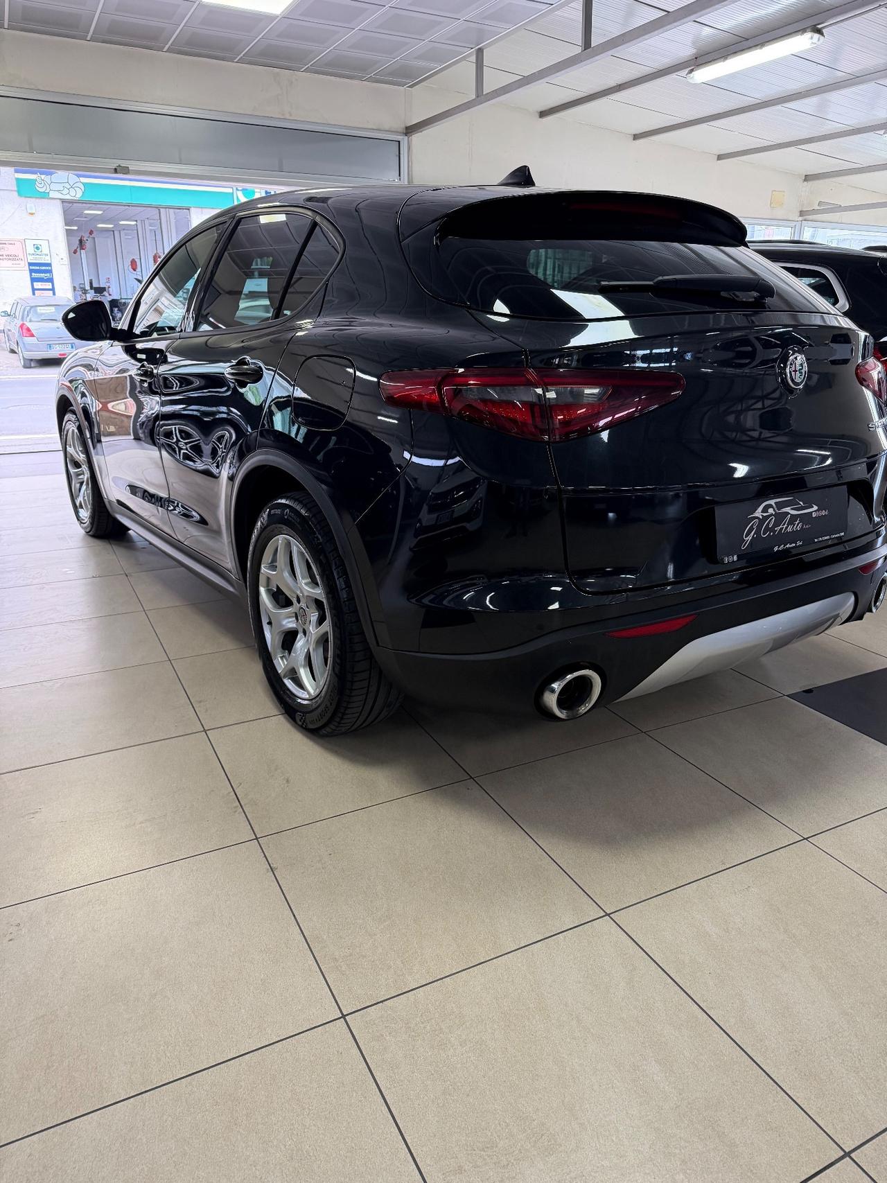 Alfa Romeo Stelvio 2.2 Turbodiesel 160 CV AT8 RWD 2021