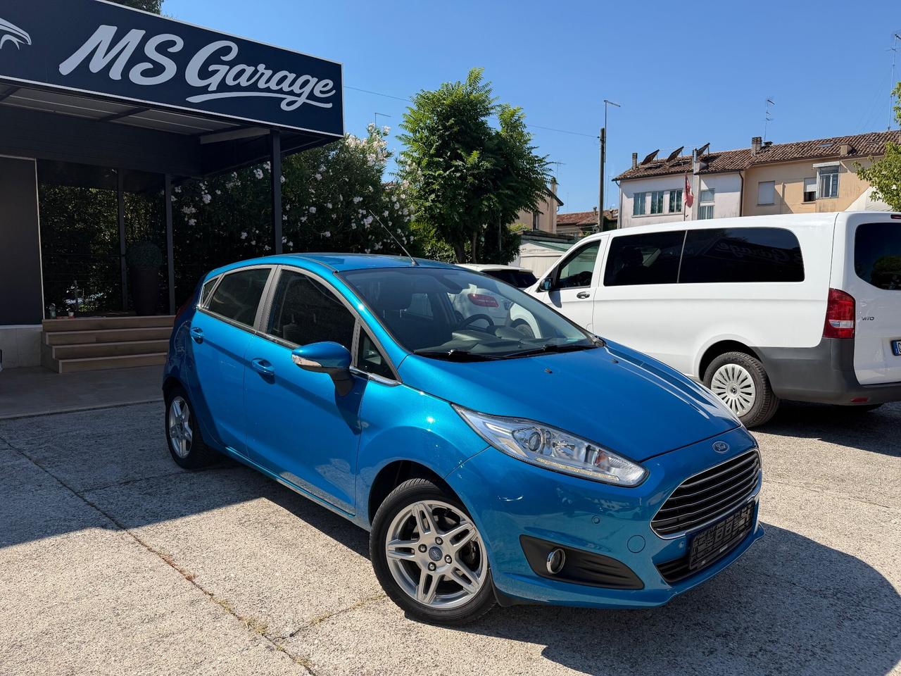 Ford Fiesta 5 porte Titanium Neopatentati