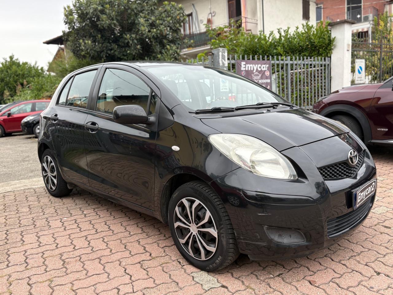 Toyota Yaris 1.0 5 porte Sol