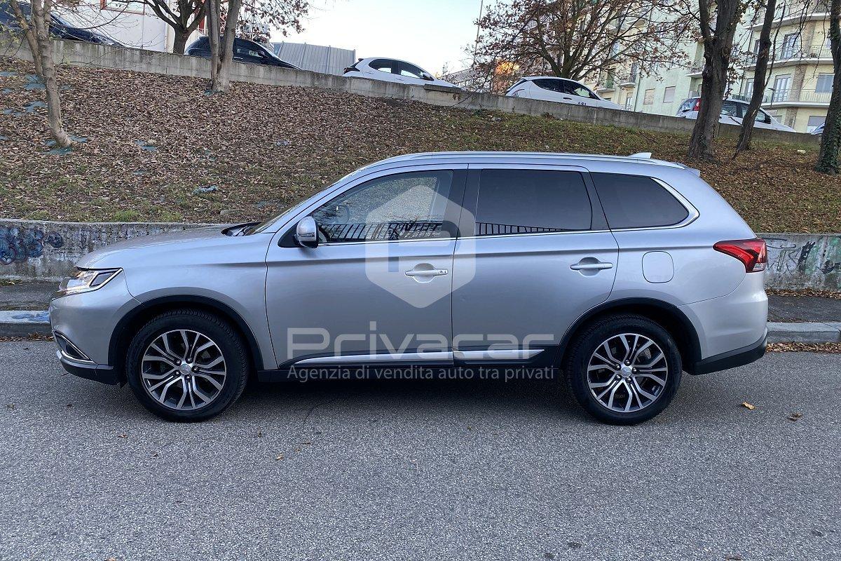 MITSUBISHI Outlander 2.2 DI-D 2WD Instyle