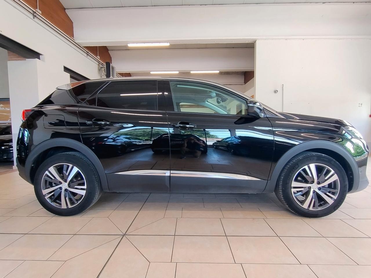 PEUGEOT 3008 BlueHDi 130 S&S EAT8 ALLURE CARPLAY