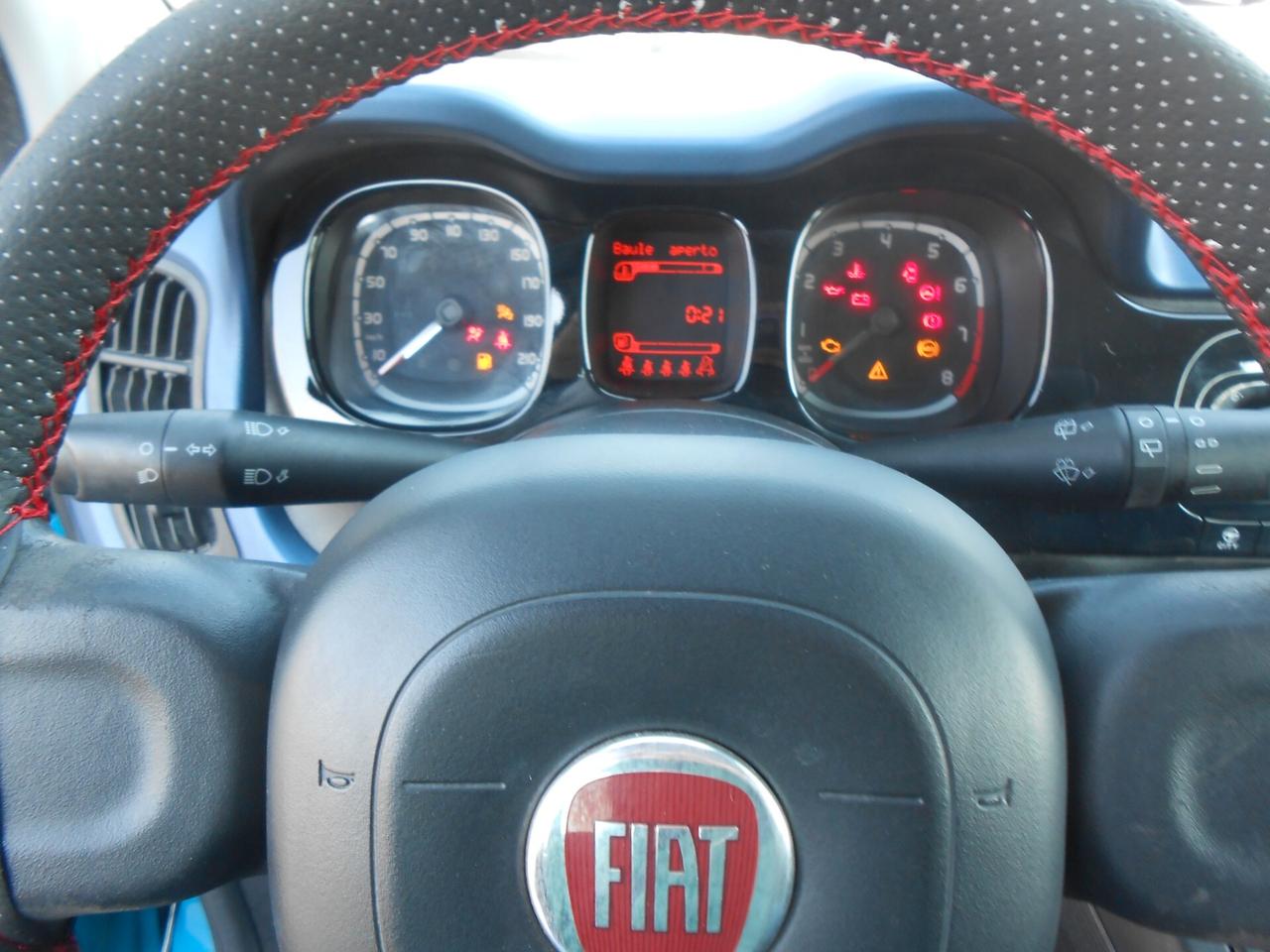 Fiat Panda 1.2 Lounge 69 cv 5 posti