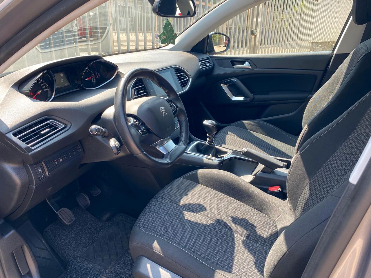 Peugeot 308 BlueHDi 130 S&S SW Style ok neop