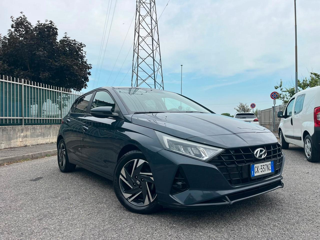 Hyundai i20 1.2 BENZ SOLO 69.000KM