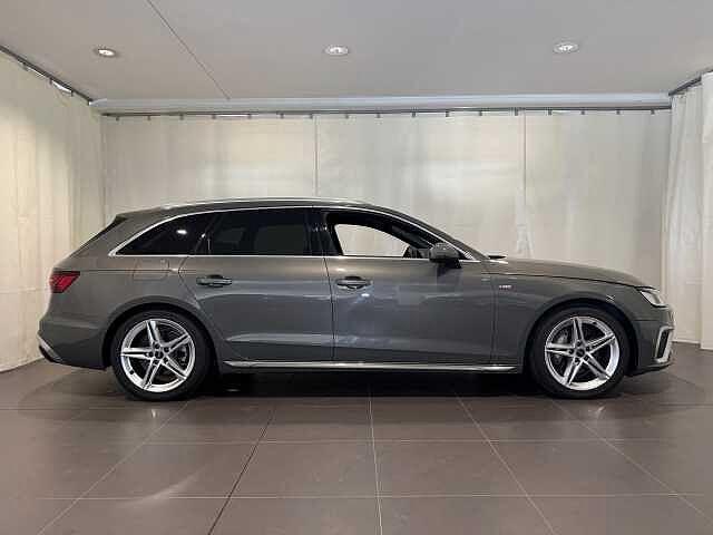 Audi A4 Avant 40 TDI quattro S tronic S line edition