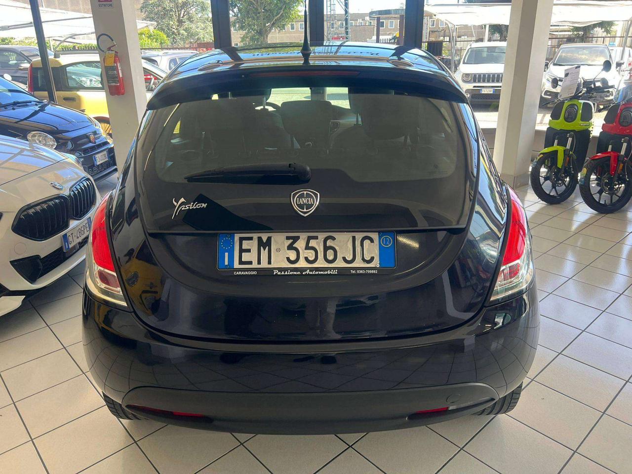 Lancia Ypsilon Ypsilon III 1.2 8v Silver SOLO 112.