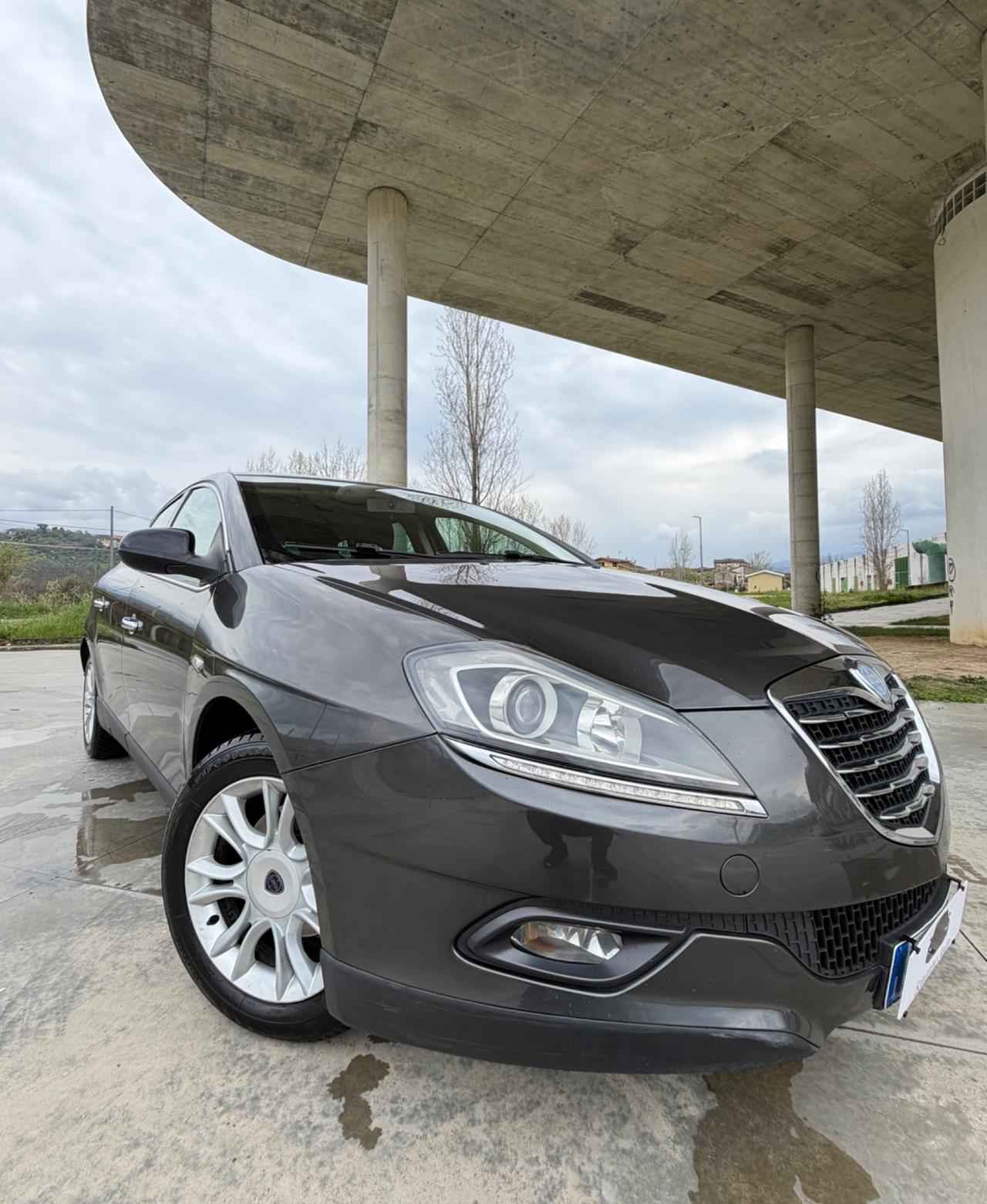 Lancia Delta 1.6 MJT DPF Gold