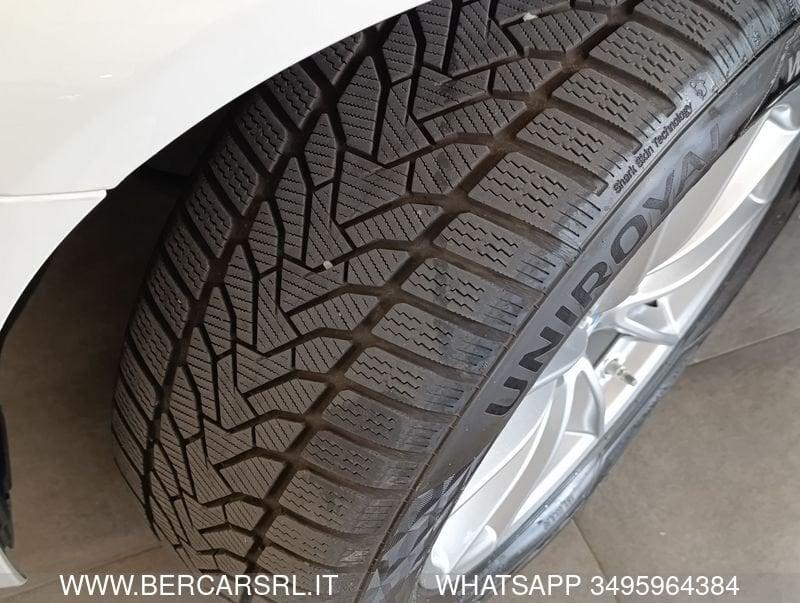 BMW Serie 5 520d 48V Touring Business*SEDILI RISCALDATI*TELECAMERA*PDC*FULL LED*GANCIO TRAINO*