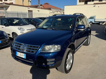 Volkswagen Touareg 3.0 V6 tdi tiptronic dpf