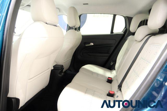 FIAT 600 HYBRID 100 CV DCT MHEV LA PRIMA NEOPATENTATI