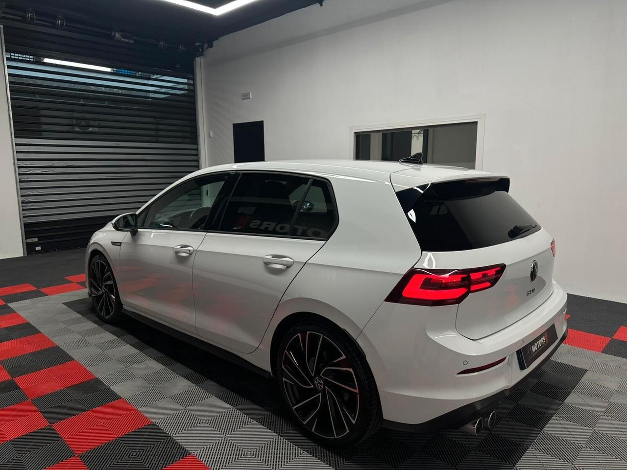 Volkswagen Golf 2.0 GTD DSG