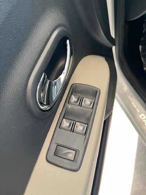 DACIA LODGY IMPIANTO A GAS CASA MADRE! 7 POSTI !