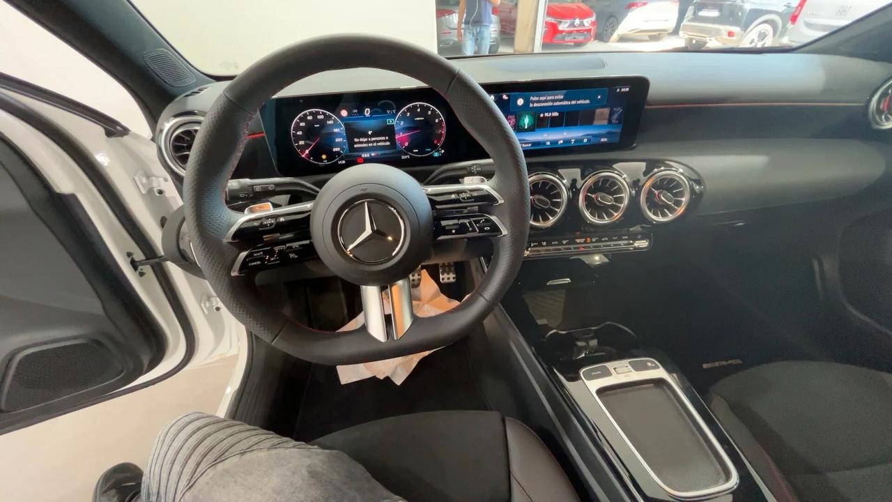 Mercedes-benz A 180 Automatic AMG Line Premium