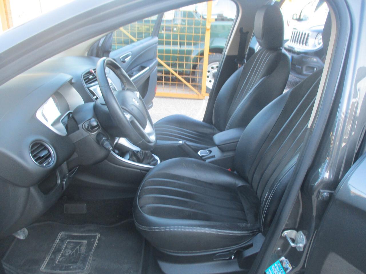 Lancia Delta 1.6 MJT 105 CV GOLD 2012
