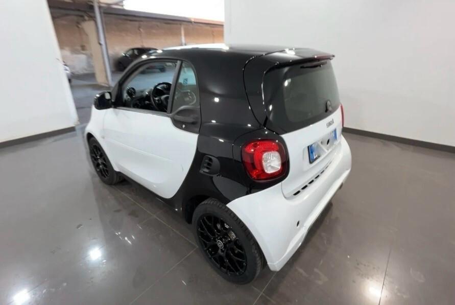 Smart ForTwo 70 1.0 twinamic Superpassion '19