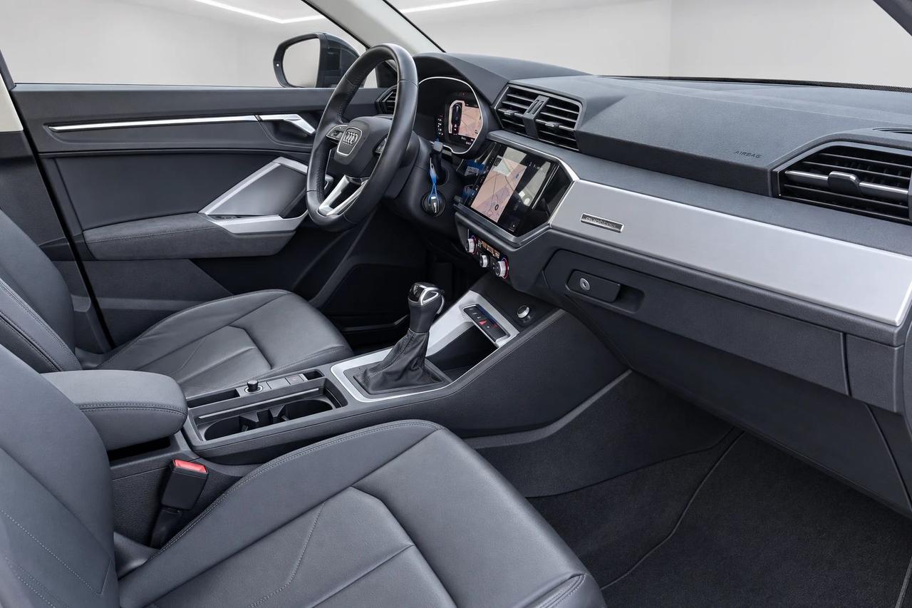 Audi Q3 35 2.0 tdi Business s-tronic