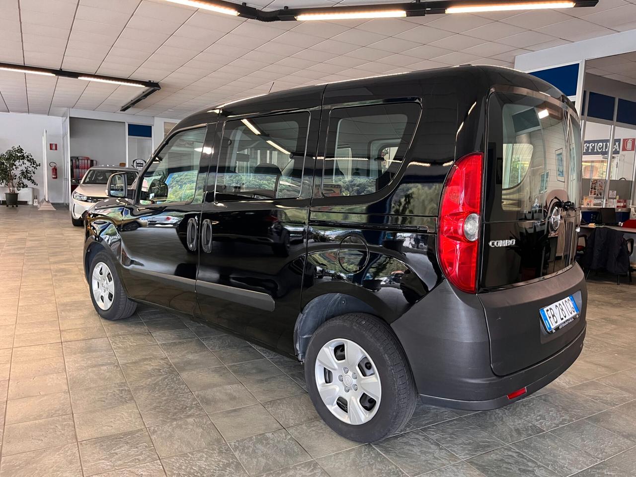 Opel Combo 1.6 CDTI 105CV 5 posti autocarro-IVA ESPOSTA-63000KM