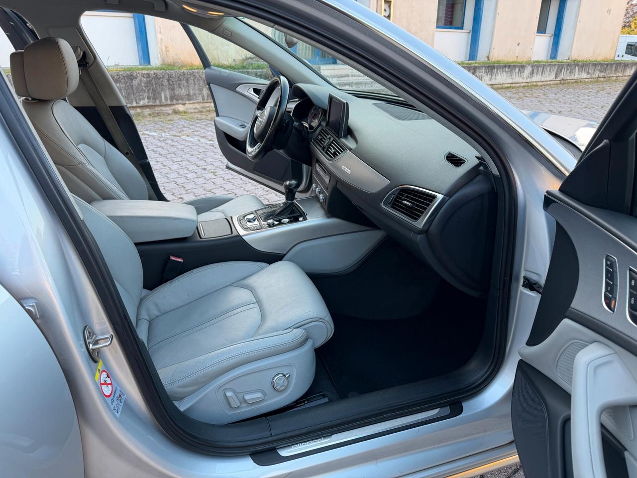 Audi A6 Allroad 3.0 TDI Quattro Business plus