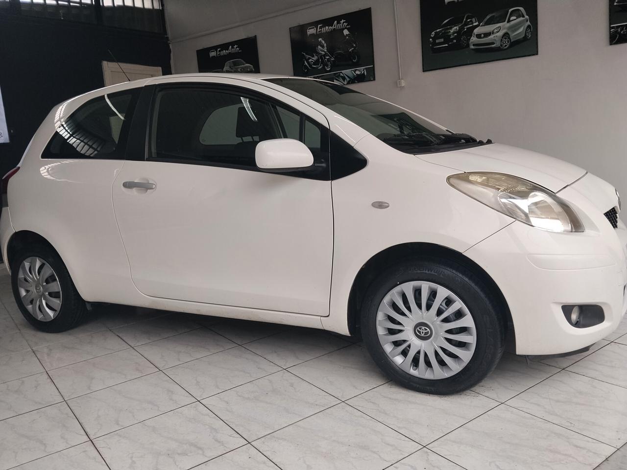 Toyota Yaris 1.0 benzina 2010 CON GARANZIA
