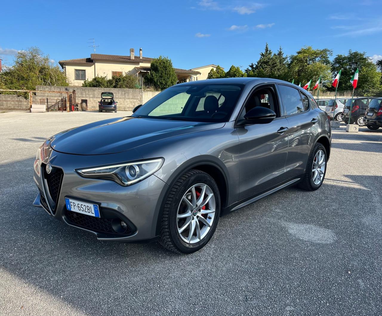 Alfa Romeo Stelvio 2.2 Turbodiesel 180 CV AT8 RWD Business