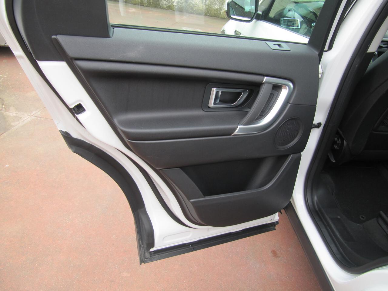 Land Rover Discovery Sport 2.0 TD4 150 CV SE - automatico