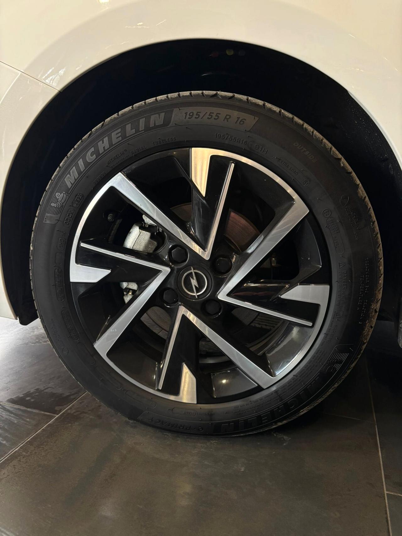 Opel Corsa 1.2 GS 75CV