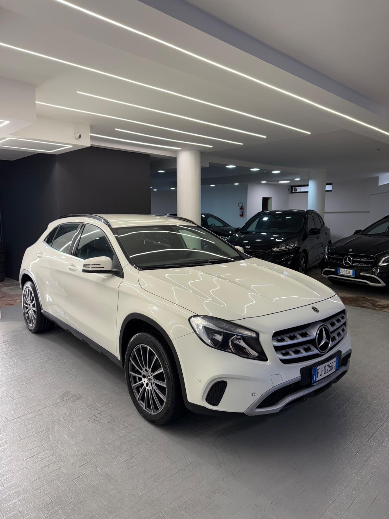 Mercedes-benz GLA 180 d Automatic Business