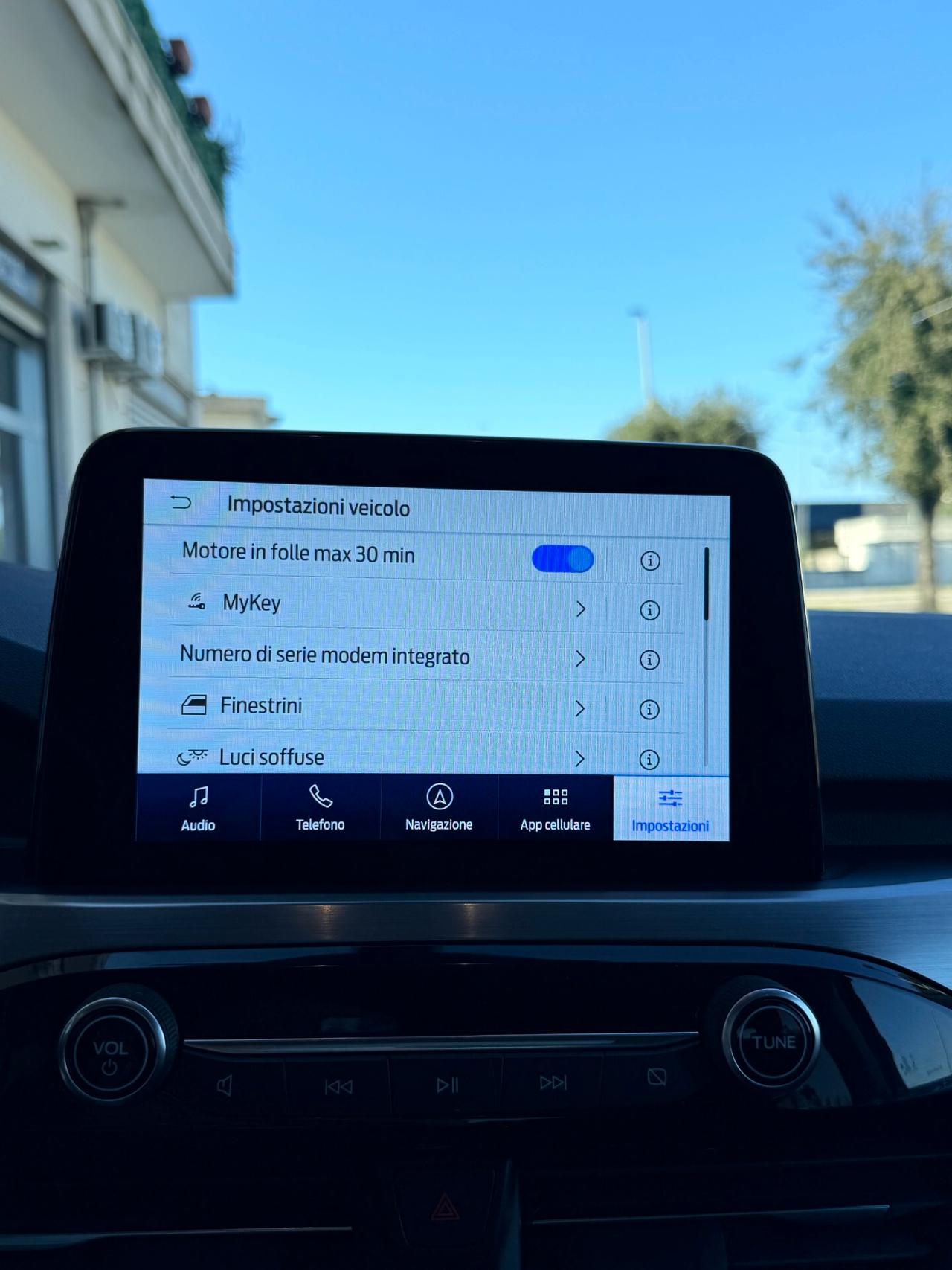 Ford Kuga 1.5 ecoblue Titanium 120cv NAVI,SENSORI DI PARCHEGGIO,BLUETOOTH,KM CERTIFICATI!