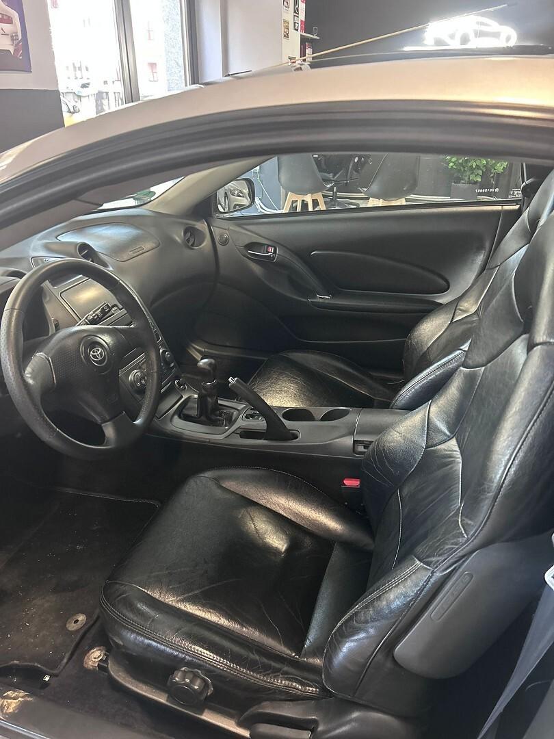 Toyota Celica uniproprietario