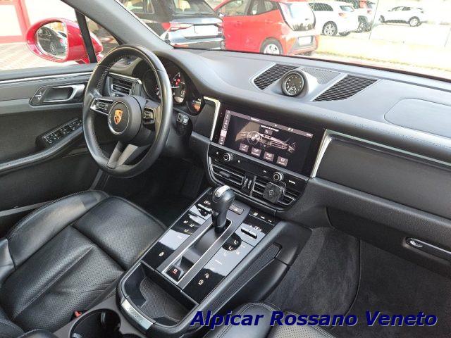 PORSCHE Macan 2.0 T