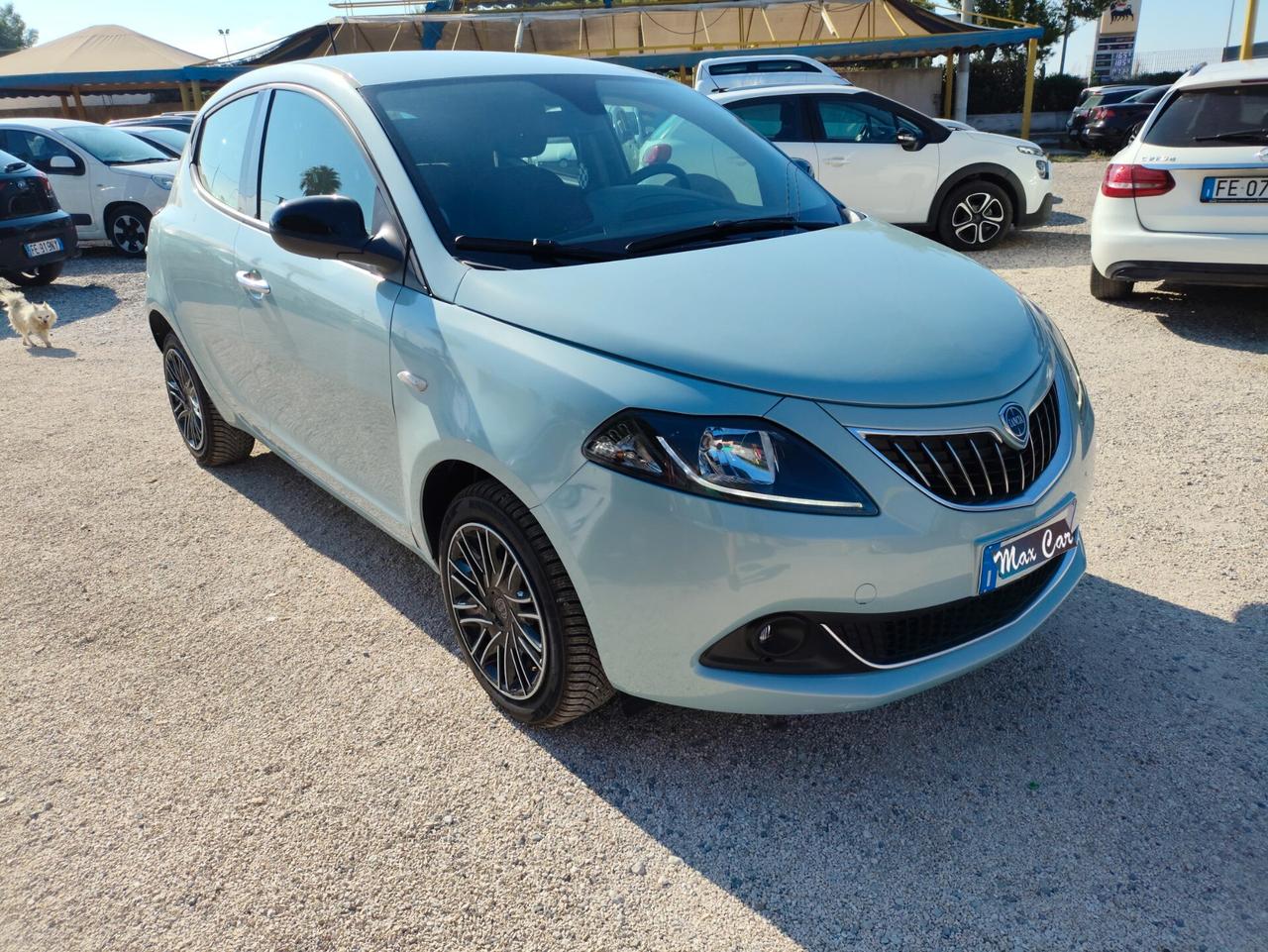 Lancia Ypsilon 1.2 69 CV 5 porte GPL Gold