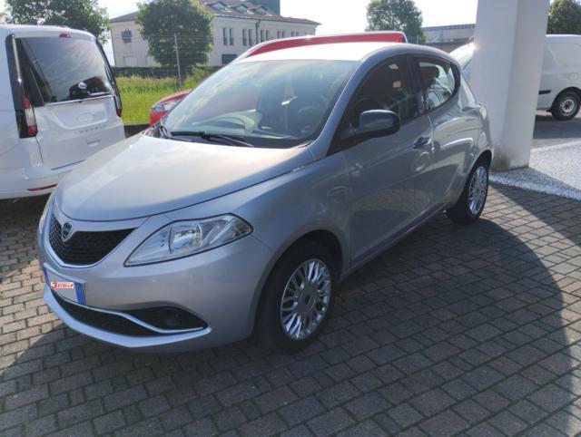 LANCIA Ypsilon 1.2 69 CV 5 porte Gold