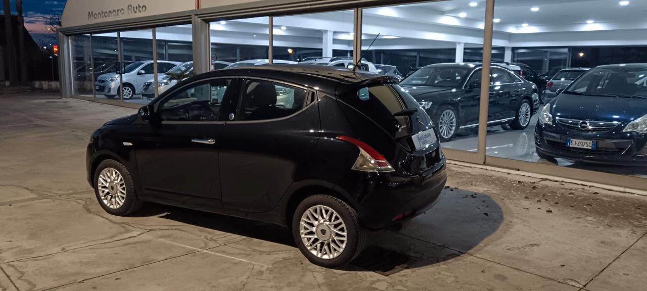 Lancia Ypsilon 1.2 69 CV 5 porte GPL Ecochic Platinum