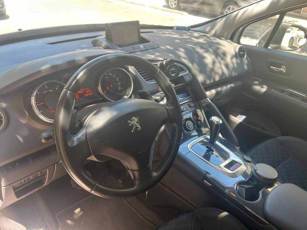 Peugeot 3008 1.6 e-HDi 115 CV ETG6