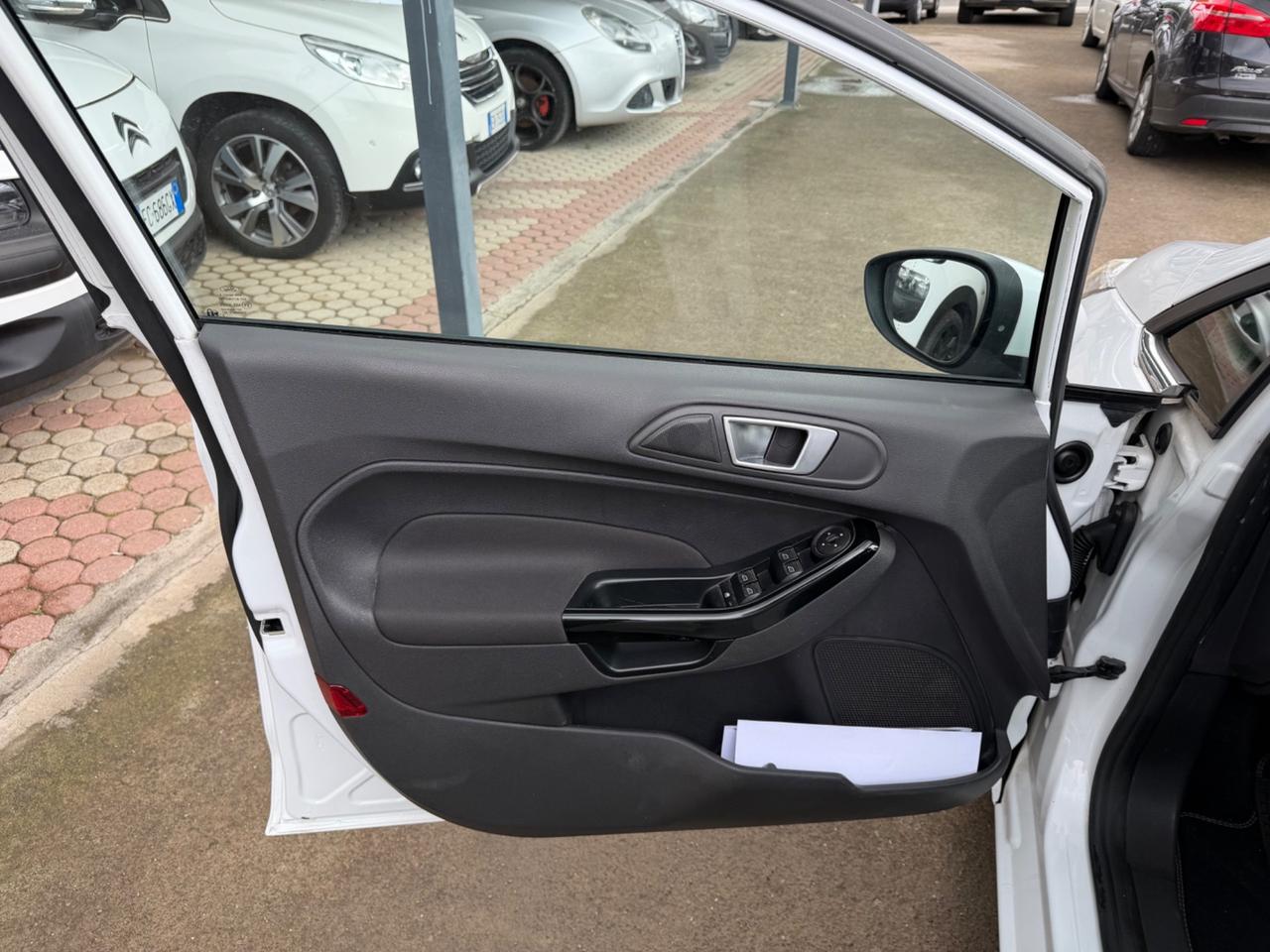 Ford Fiesta Plus 1.4 5 porte Bz.- GPL Km Certificati