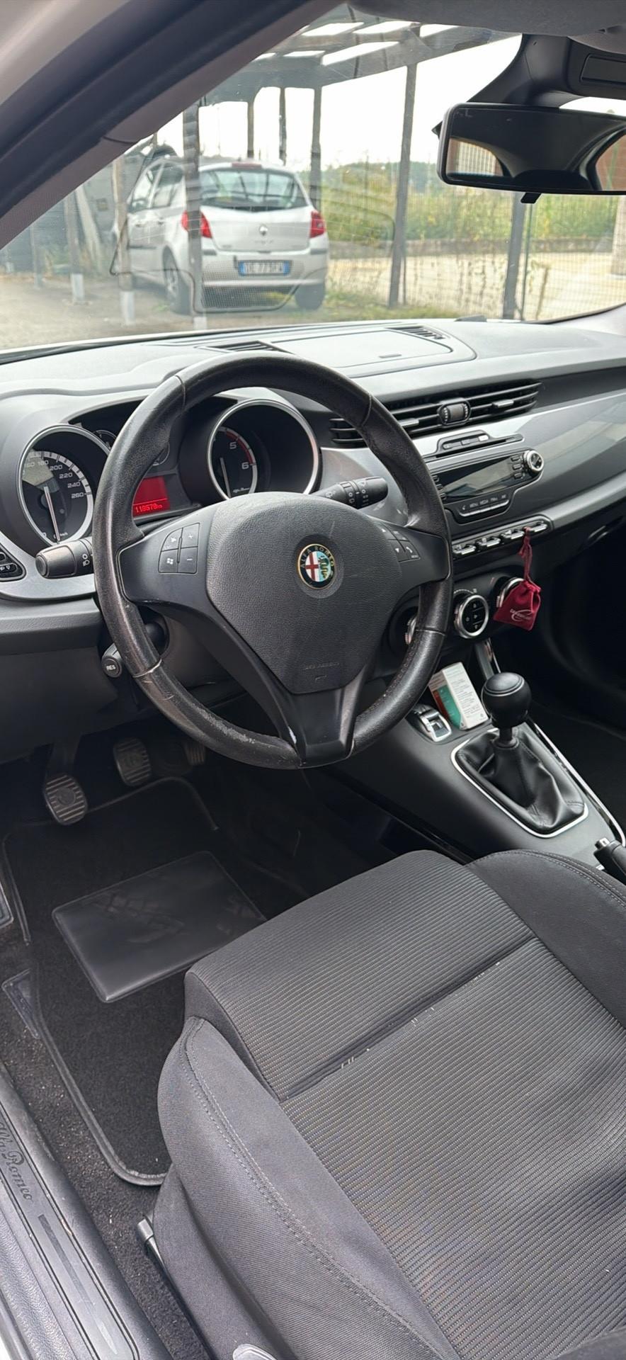 Alfa Romeo Giulietta 1.6 JTDm-2 105 CV Distinctive