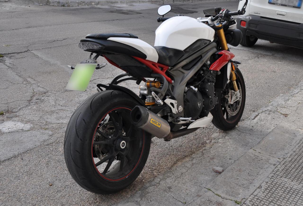 Triumph Speed Triple R 1050