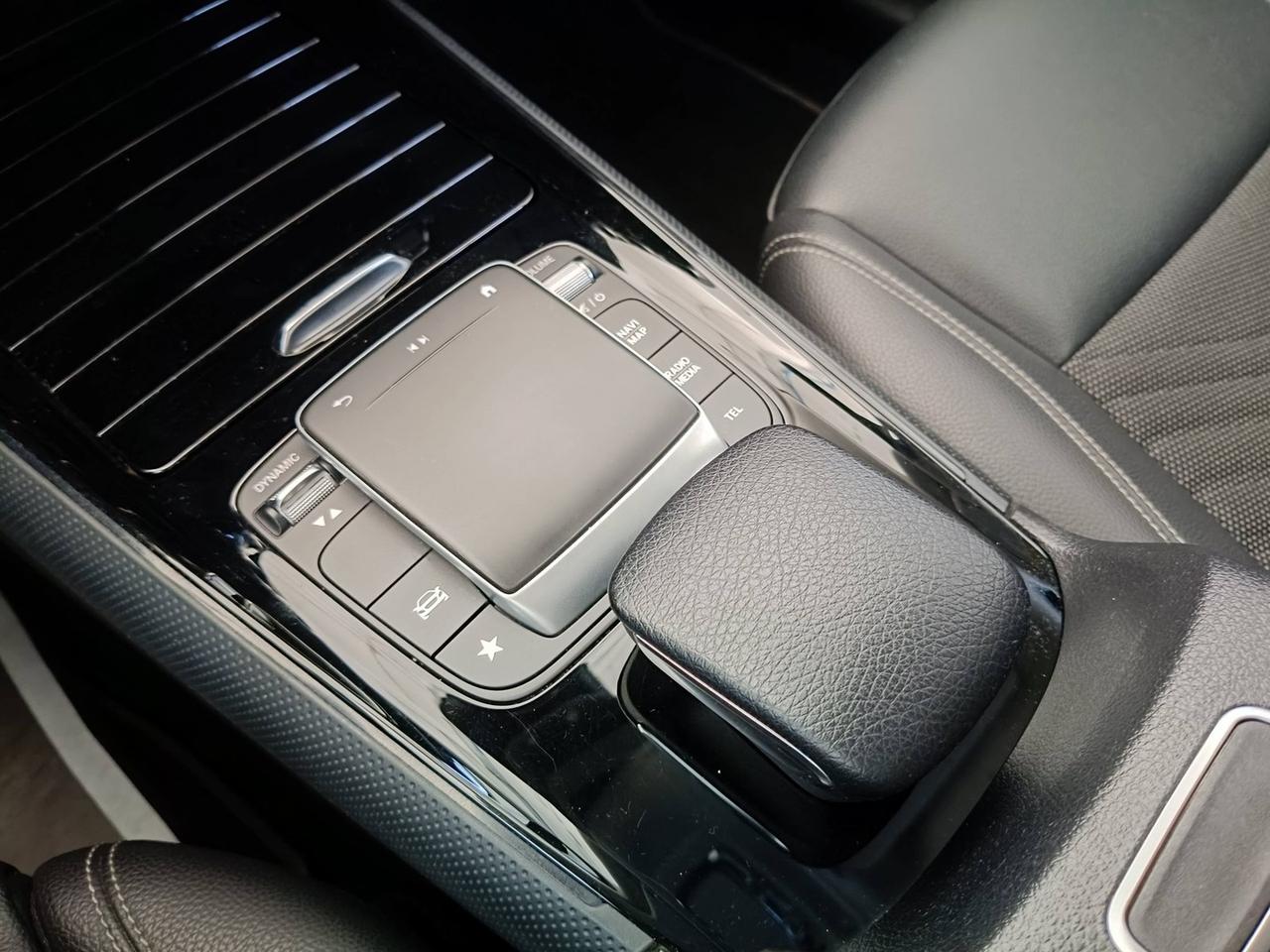 Mercedes-Benz Classe B - W247 2018 - B 180 d Sport auto
