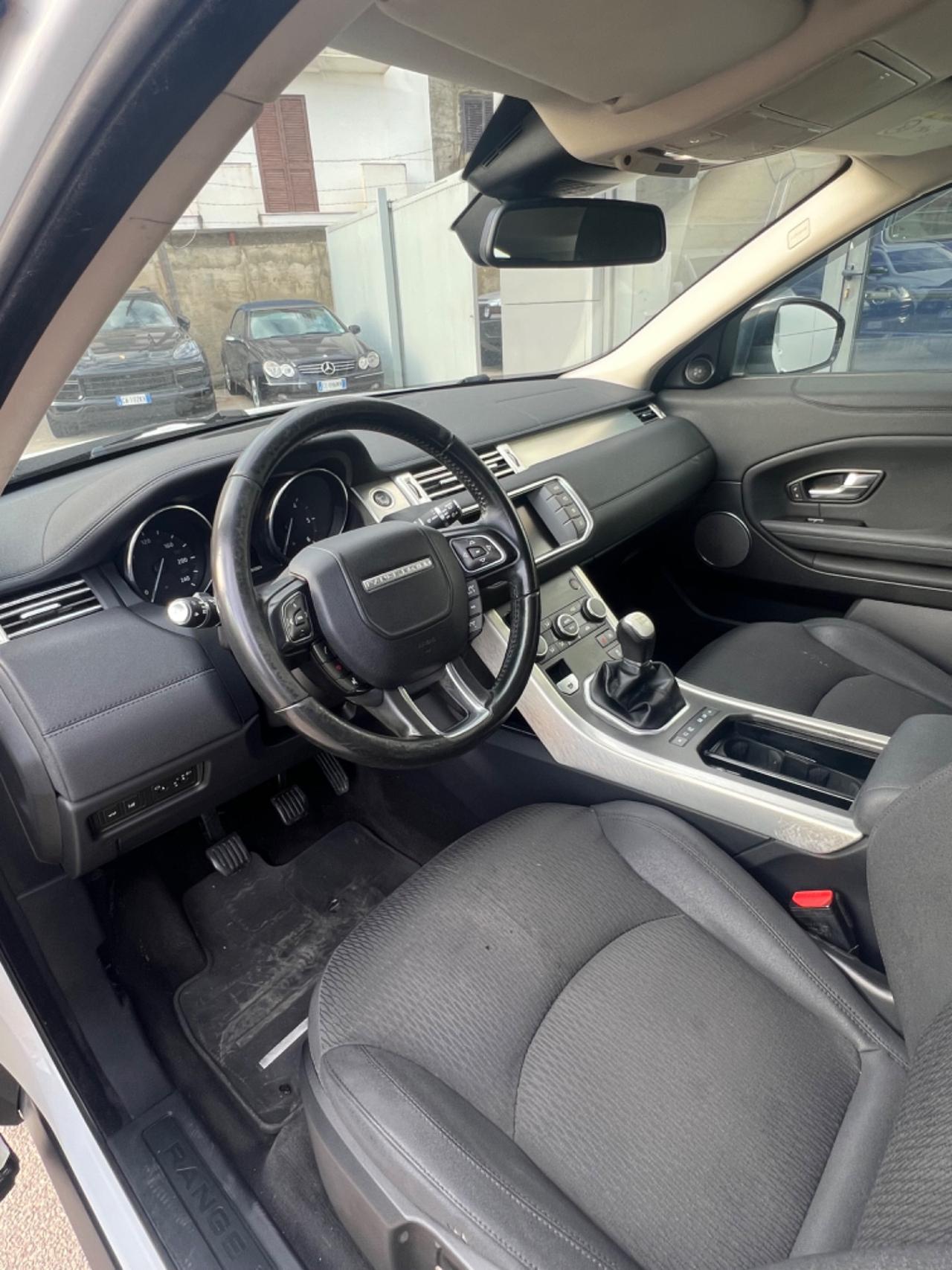 Range Rover Evoque 2.0 150 CV Pure Manuale - prezzo €14.900