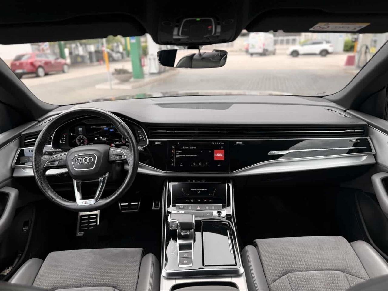 Audi Q8 50 TDI IDENTITY BLACK/23" RSQ8/PELLE/S-LINE