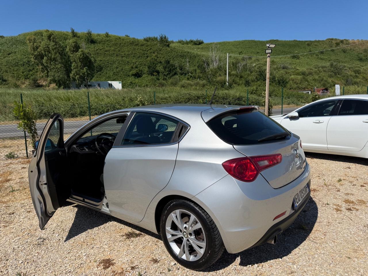 Alfa Giulietta 1.4 Turbo METANO 3.690€