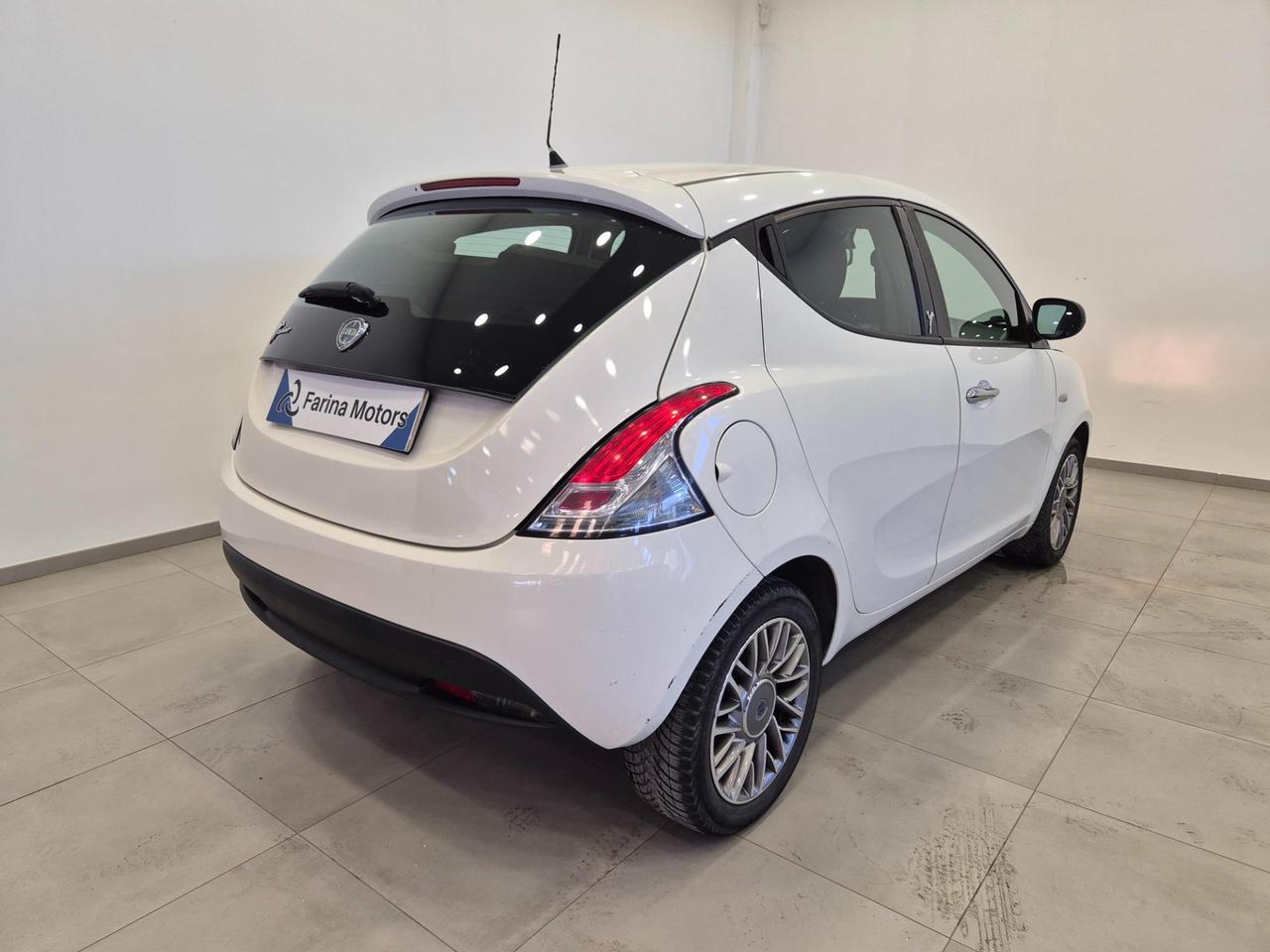 Lancia Ypsilon 5p 1.2 Silver 69cv - NEOPATENTATI - UNIPROPRIETARIO - Clima - Radio CD
