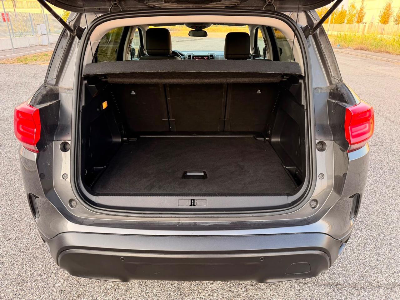 Citroen C5 Aircross BlueHDi 130 S&S EAT8 C-Series Fell Retrocamera cerchi 18