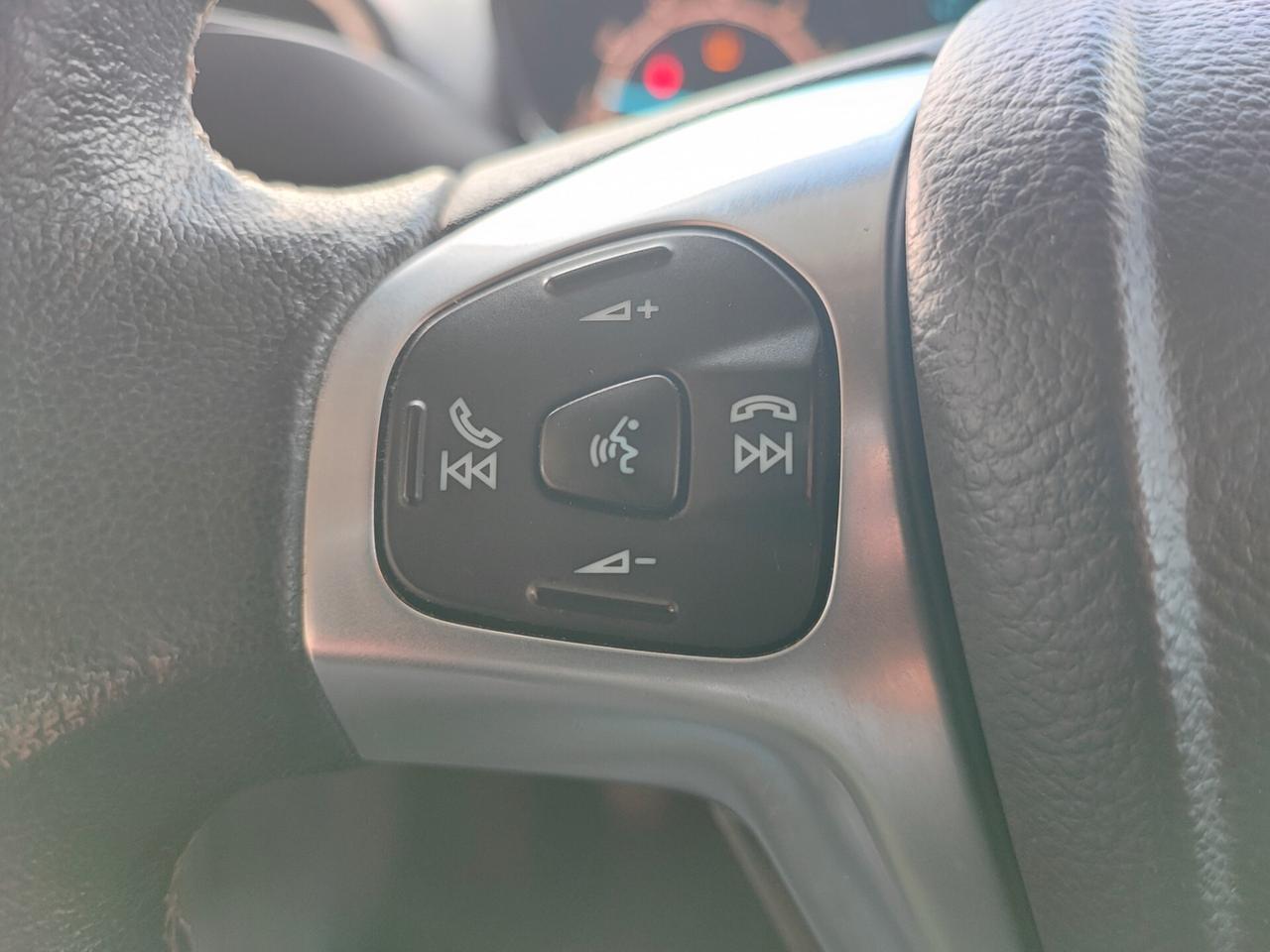 Ford Fiesta 1.4 5p. Bz.- GPL Titanium