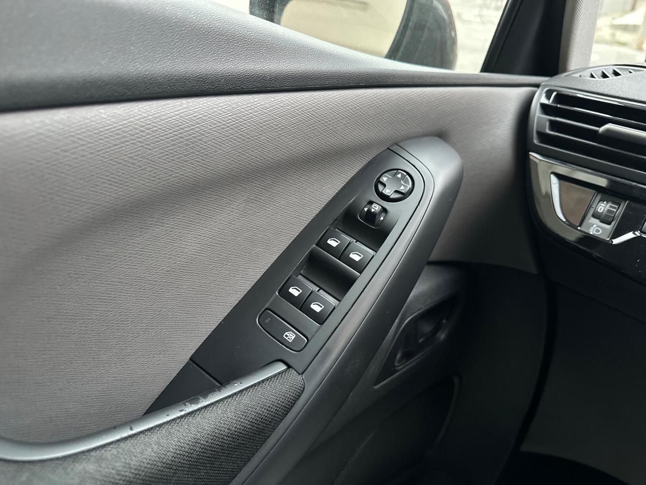 Citroen Grand C4 SpaceTourer BlueHDi 160 S&S EAT8 Shine