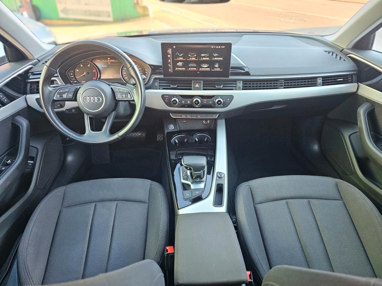 Audi A4 Avant 30 TDI/136 CV S tronic Business S-Line edition