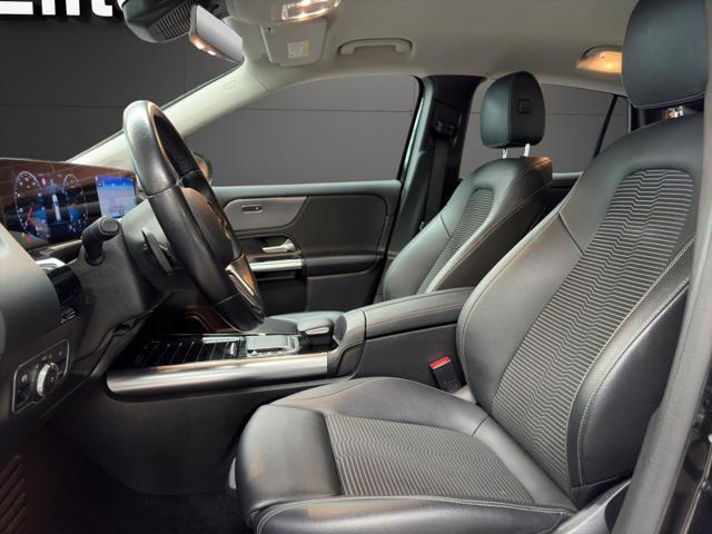 MERCEDES-BENZ GLA 200 Automatic Sport