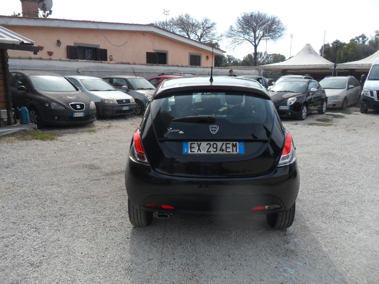 Lancia Ypsilon 1.2 69 CV 5 porte GPL Ecochic Gold GPL