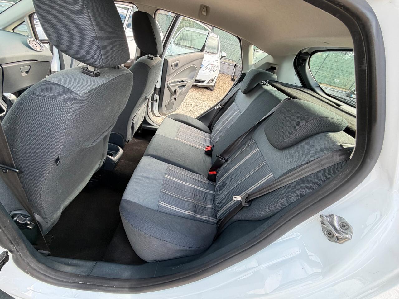 Ford Fiesta 1.4 TDCi 68CV 5 p 128.790 km